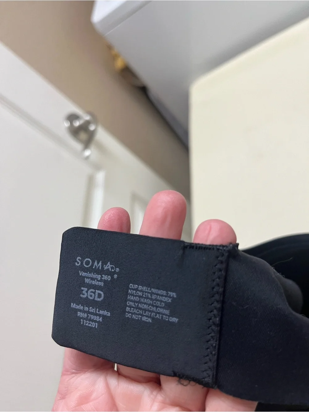 Soma 36D black vanishing 360 wireless bra